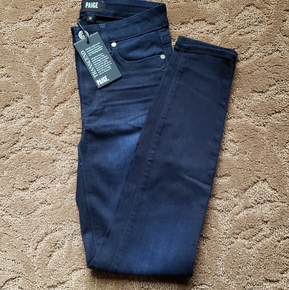 NWT PAIGE "Hoxton" Skinny Jeans